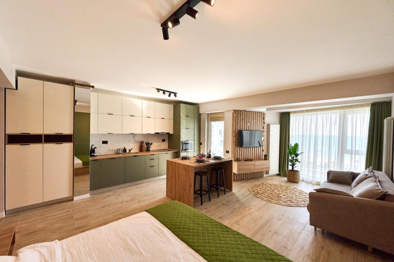 Studio Cornelia Seaview Spa&Pool In Infinity Beach Resort Мамая Екстериор снимка