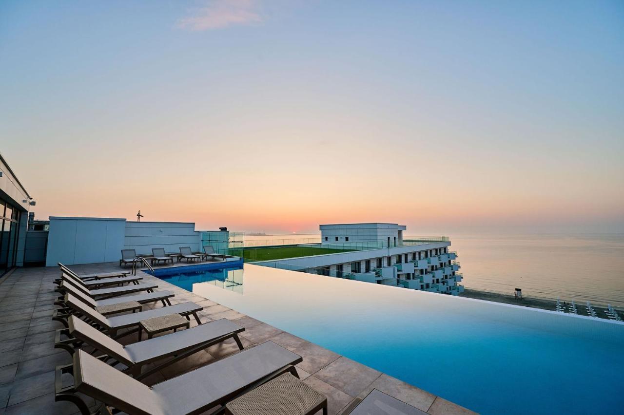 Studio Cornelia Seaview Spa&Pool In Infinity Beach Resort Мамая Екстериор снимка